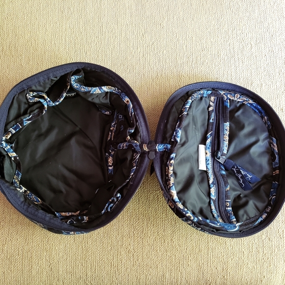 THREE EUC Retired Vera Bradley Windsor Navy Bags - Picture 3 of 8